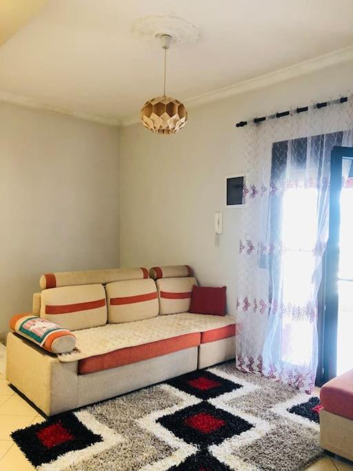 Villa Uklala Kamez المظهر الخارجي الصورة